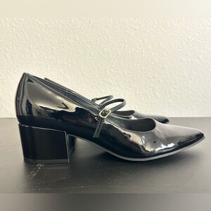 NINE WEST Size 10M Pins Black Patent Finish Pumps POINTY TOE LOW BLOCK HEEL